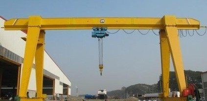 橋式起重機(jī) 工業(yè)物流的關(guān)鍵設(shè)備
