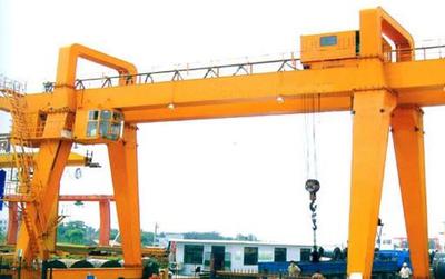 橋式起重機(jī)與門式起重機(jī)的比較與應(yīng)用
